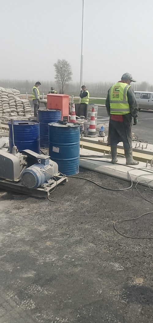 临安公路路基回填土压密注浆